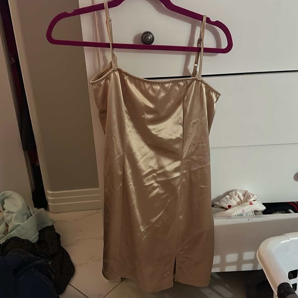 Boohoo x Madison beer dress